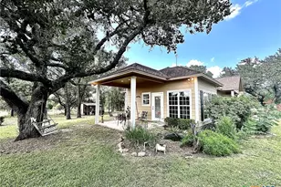 98 Price Rd, Victoria, TX 77905 - Photo 2