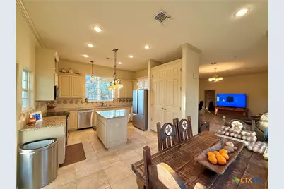 98 Price Road, Victoria, TX 77905 - Photo 14