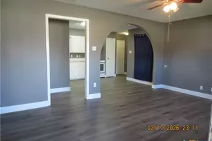 2003 E Mimosa Ave, Victoria, TX 77901 - Photo 2