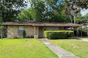 2003 E Mimosa Ave, Victoria, TX 77901 - Photo 1