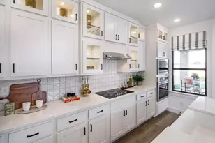 228 White Oak, Castroville, TX 78009 - Photo 6