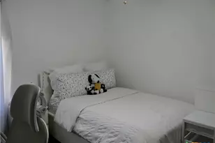 1051 Country Club Dr, Seguin, TX 78155 - Photo 12