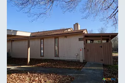 1051 Country Club Drive #16, Seguin, TX 78155 - Photo 4