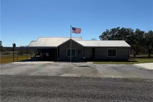 226 County Rd 300, Karnes City, TX 78118 - Photo 16