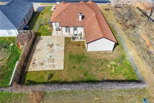 2202 Waterfall Dr, Killeen, TX 76549 - Photo 30