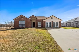 2202 Waterfall Dr, Killeen, TX 76549 - Photo 2