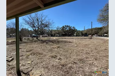 626 W Clark Street, Canyon Lake, TX 78133 - Photo 20