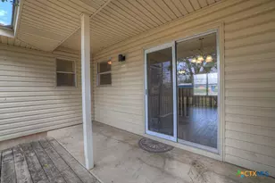 217 Gruene Rd, New Braunfels, TX 78130 - Photo 16