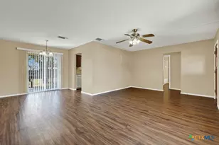 217 Gruene Rd, New Braunfels, TX 78130 - Photo 6