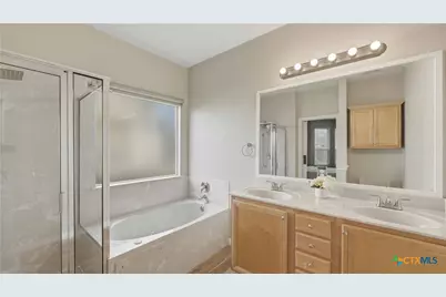 2228 Hazelwood, New Braunfels, TX 78130 - Photo 18