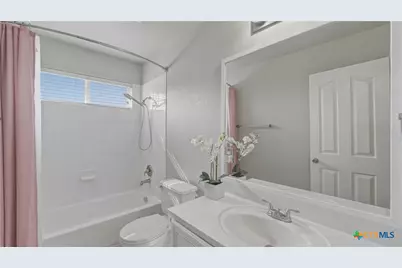 2228 Hazelwood, New Braunfels, TX 78130 - Photo 36