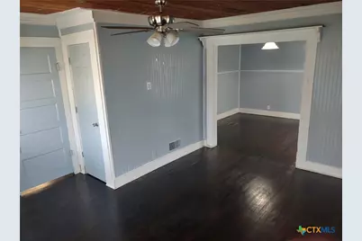 402 S 29th Street, Temple, TX 76504 - Photo 8
