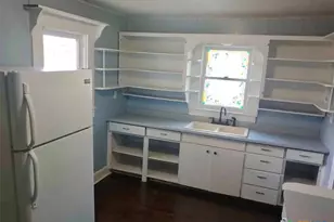 402 S 29th St, Temple, TX 76504 - Photo 4