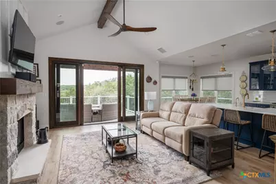 1382 Cottonwood Road, Fischer, TX 78623 - Photo 10