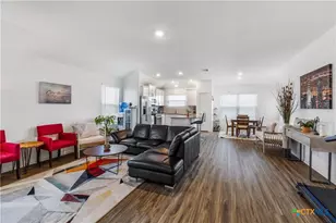 107 Isaac Millsaps Trl, Bastrop, TX 78602 - Photo 24