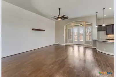 350 Wauford Way, New Braunfels, TX 78132 - Photo 6