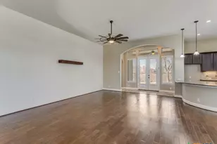 350 Wauford Way, New Braunfels, TX 78132 - Photo 6