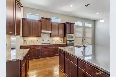 350 Wauford Way, New Braunfels, TX 78132 - Photo 14