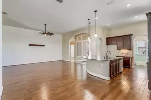 350 Wauford Way, New Braunfels, TX 78132 - Photo 10