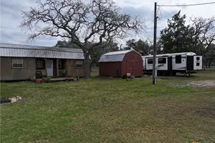 1385 Bego Rd, Goliad, TX 77963 - Photo 10