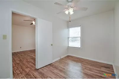 904 E Mistletoe Avenue, Victoria, TX 77901 - Photo 26