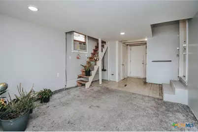 904 E Mistletoe Avenue, Victoria, TX 77901 - Photo 28