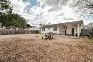 904 E Mistletoe Ave, Victoria, TX 77901 - Photo 40