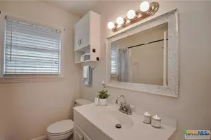 904 E Mistletoe Ave, Victoria, TX 77901 - Photo 18