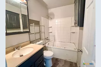 1510 E Mimosa Avenue, Victoria, TX 77901 - Photo 6