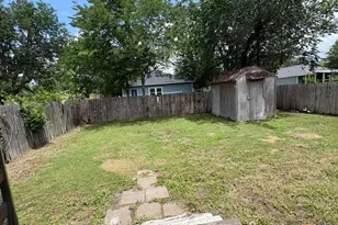 1510 E Mimosa Ave, Victoria, TX 77901 - Photo 10