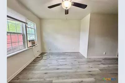 1510 E Mimosa Avenue, Victoria, TX 77901 - Photo 12