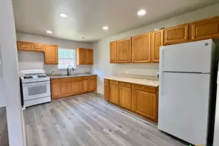 1510 E Mimosa Ave, Victoria, TX 77901 - Photo 2