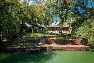 302 Guadalupe River Dr, Seguin, TX 78155 - Photo 1