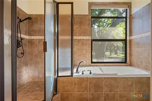 302 Guadalupe River Dr, Seguin, TX 78155 - Photo 24