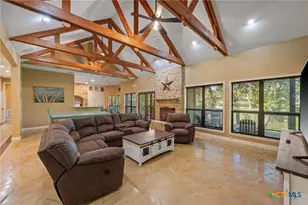 302 Guadalupe River Dr, Seguin, TX 78155 - Photo 6