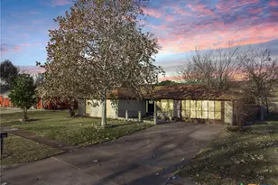 610 Creek St, Copperas Cove, TX 76522 - Photo 1