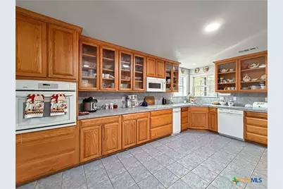 301 Canyon Edge, Canyon Lake, TX 78133 - Photo 20