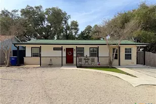 301 Canyon Edge, Canyon Lake, TX 78133 - Photo 1