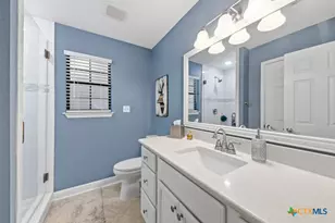 384 Hunters Creek Dr, New Braunfels, TX 78132 - Photo 32