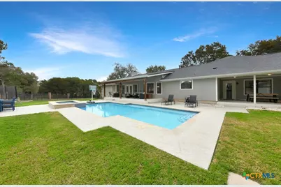 384 Hunters Creek Drive, New Braunfels, TX 78132 - Photo 36