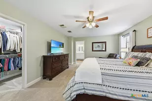 384 Hunters Creek Dr, New Braunfels, TX 78132 - Photo 18