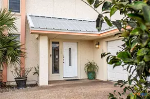 132 Waterfront Alley, Port Lavaca, TX 77979 - Photo 2