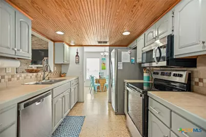 132 Waterfront Alley, Port Lavaca, TX 77979 - Photo 16