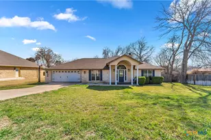 185 Broadmoor St, Marble Falls, TX 78654 - Photo 1