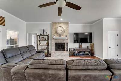 185 Broadmoor Street, Marble Falls, TX 78654 - Photo 6