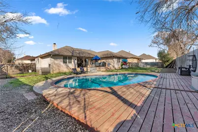 185 Broadmoor Street, Marble Falls, TX 78654 - Photo 36
