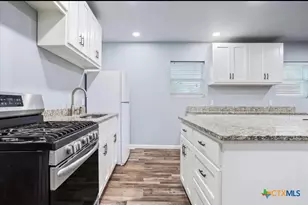 117 S Emma, Bartlett, TX 76511 - Photo 2