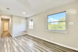 2110 Blue Meadow Dr, Austin, TX 78744 - Photo 16