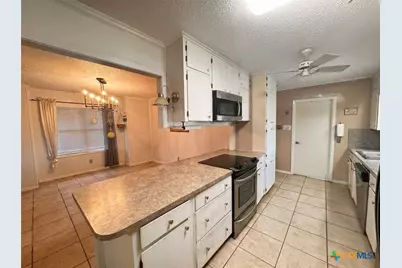 507 E Avenue G, Rosebud, TX 76570 - Photo 6