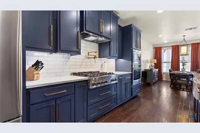 619 Cambridge Drive, New Braunfels, TX 78132 - Photo 8